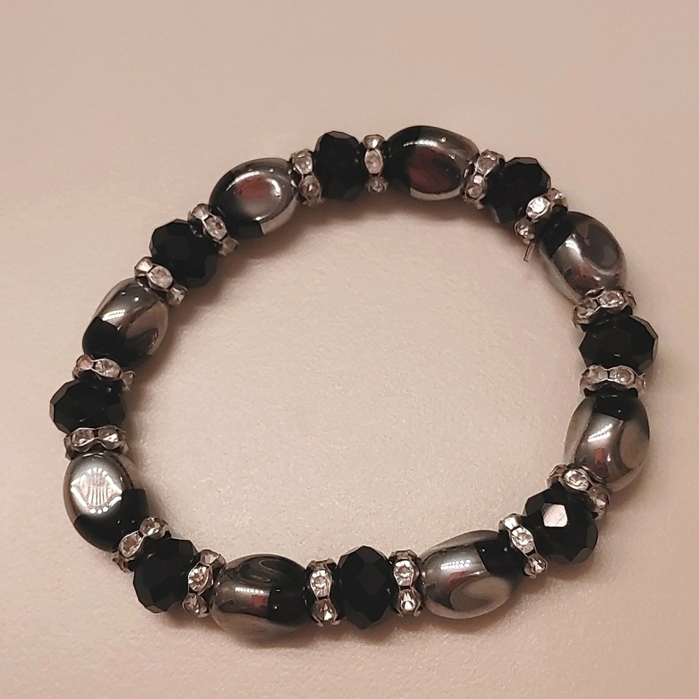 🇨🇦3 For $20🇨🇦Black and Silver Stretch Bracelet